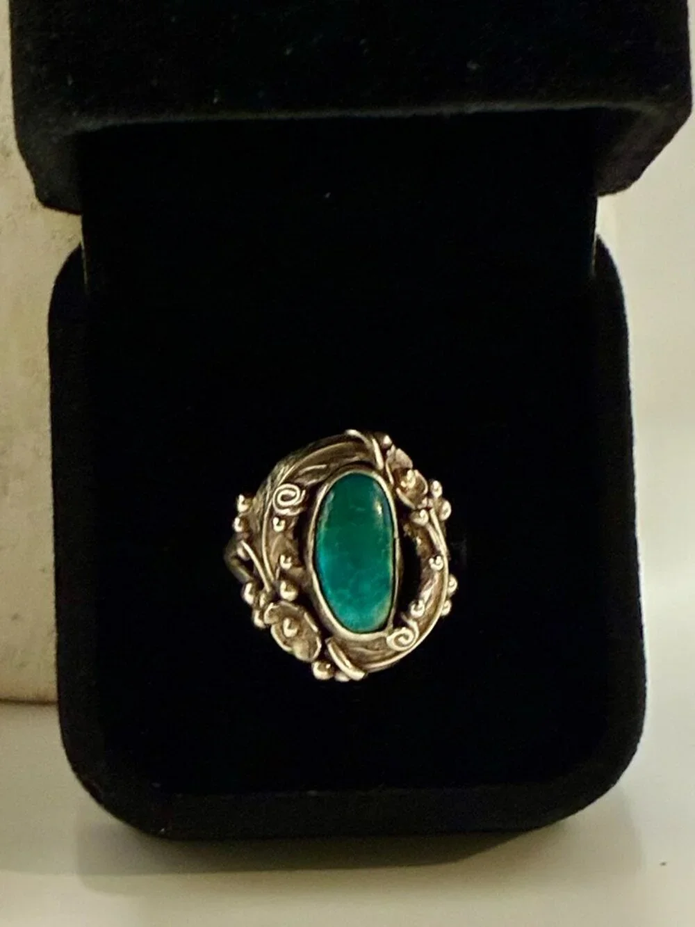 Vintage Handmade Navajo Sterling Silver Genuine Turquoise Feather Statement Ring